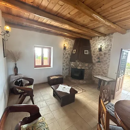 Anastasia Villa *